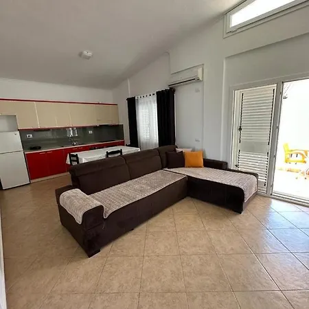 Del Sol Apartment Golem (Tirana)
