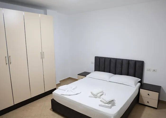 Del Sol Golem (Tirana)